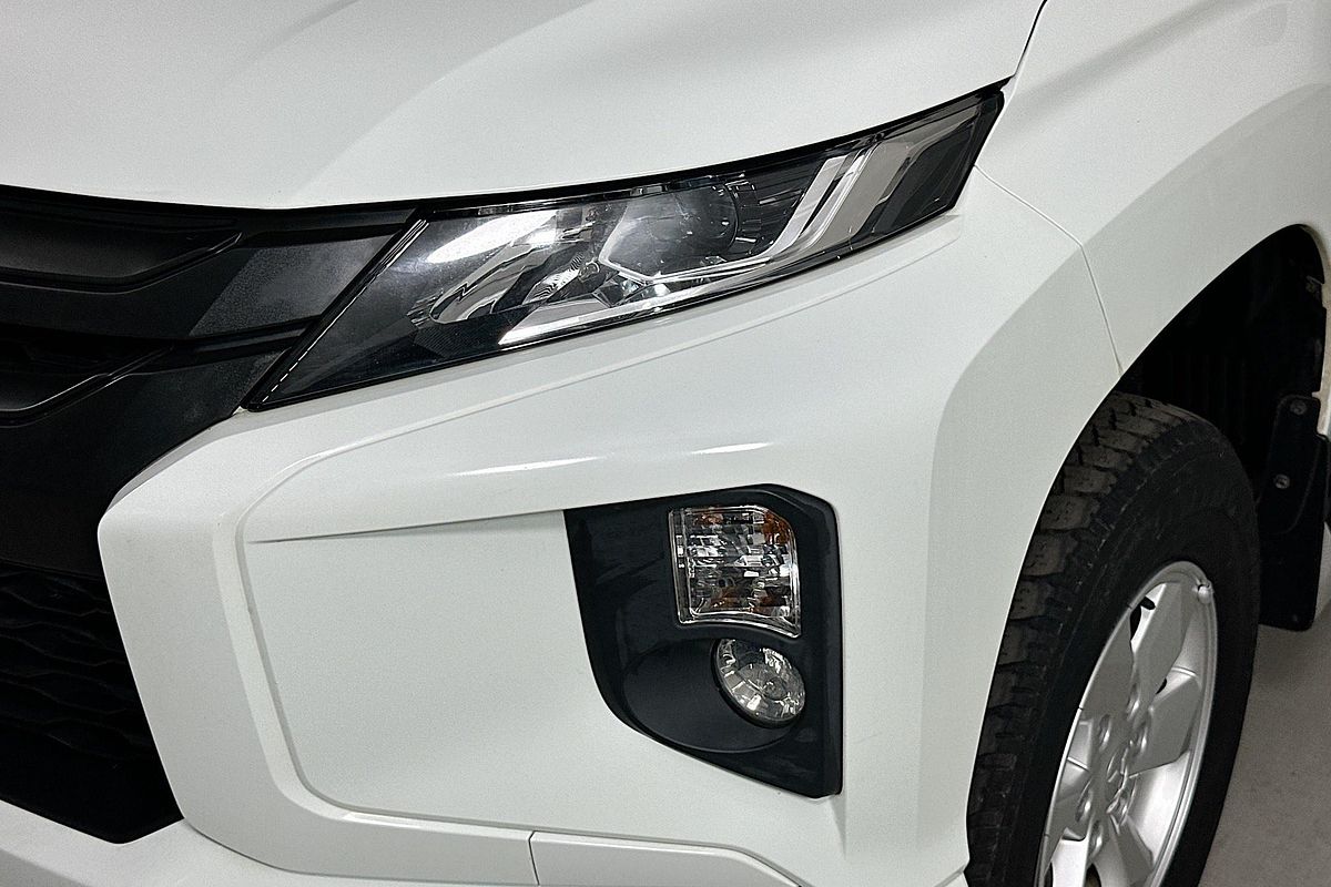 2021 Mitsubishi TRITON GLX+ (4x4) MR MY22 4X4