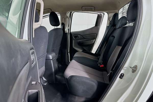 2022 Mitsubishi TRITON GLX (4x4) MR MY22 4X4