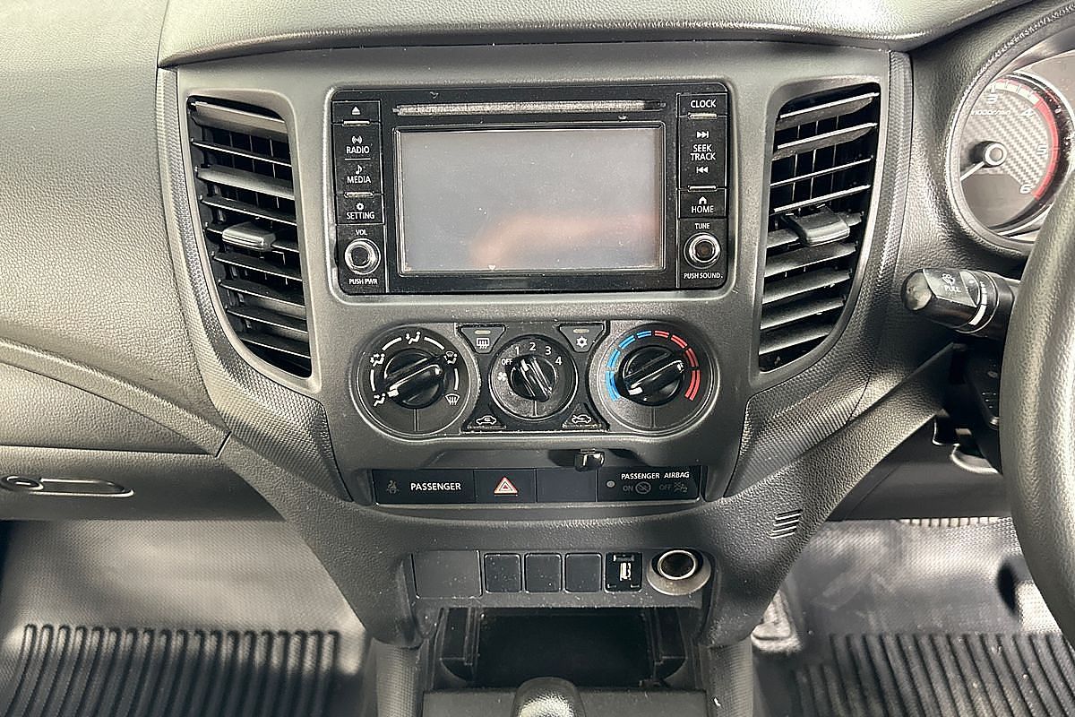 2020 Mitsubishi TRITON GLX (4x2) MR MY21 4x2
