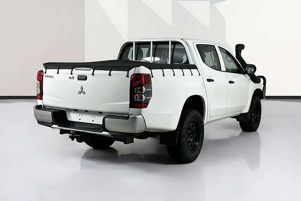 2022 Mitsubishi TRITON GLX (4x4) MR MY22 4X4