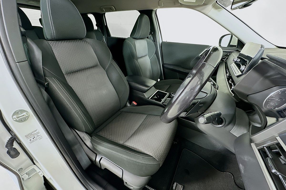 2022 Mitsubishi OUTLANDER LS 7 SEAT (2WD) ZM MY22