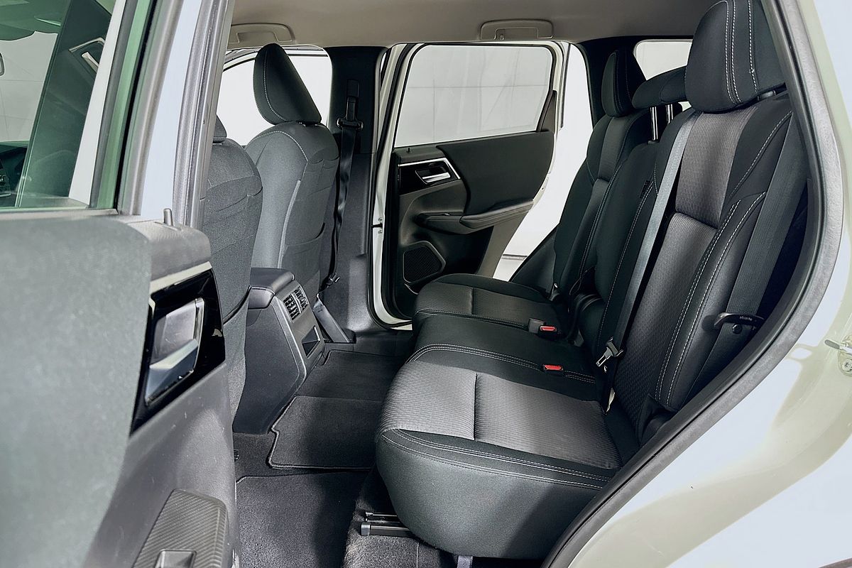 2022 Mitsubishi OUTLANDER LS 7 SEAT (2WD) ZM MY22