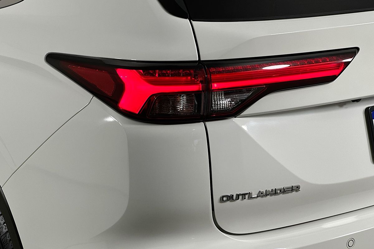 2022 Mitsubishi OUTLANDER LS 7 SEAT (2WD) ZM MY22