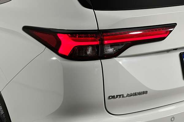2022 Mitsubishi OUTLANDER LS 7 SEAT (2WD) ZM MY22