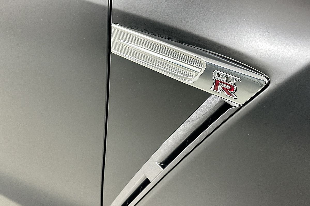 2009 Nissan GT-R PREMIUM R35