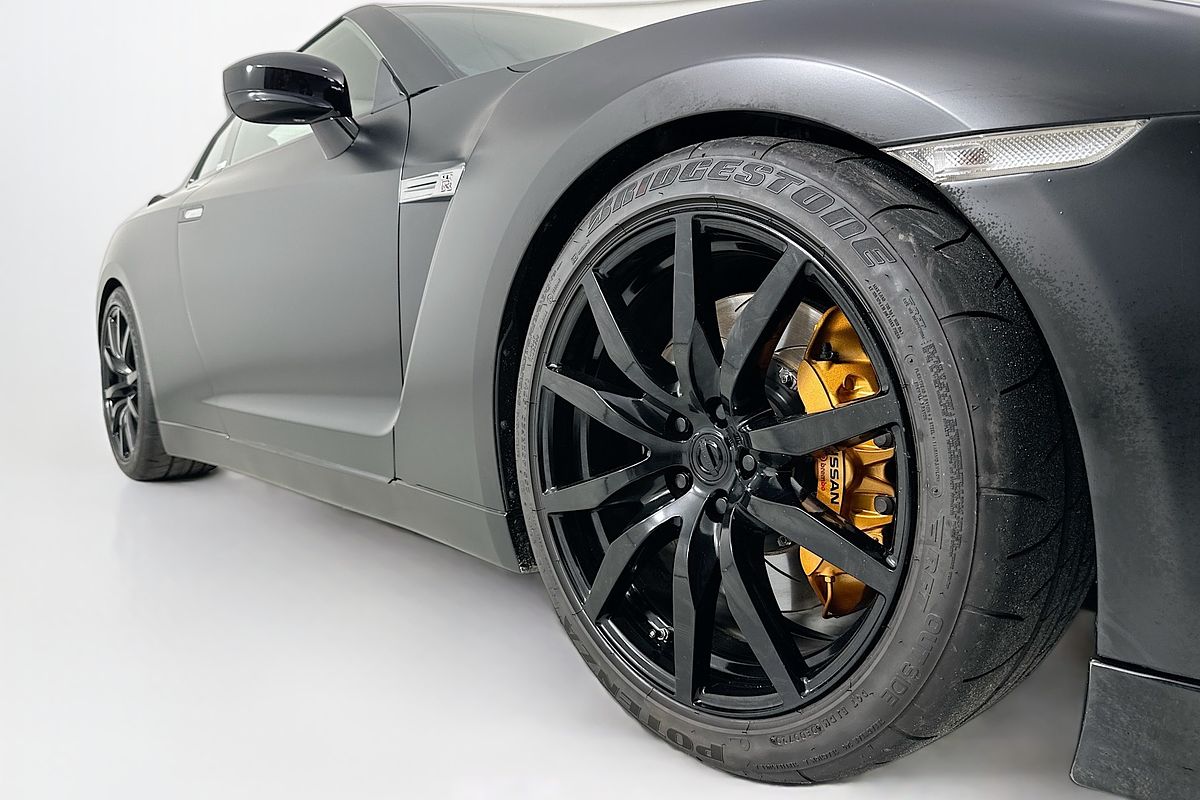 2009 Nissan GT-R PREMIUM R35