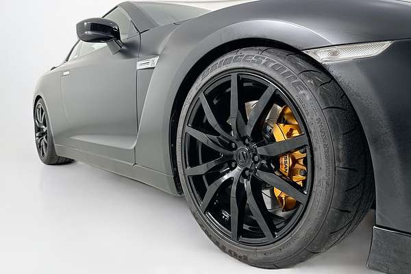 2009 Nissan GT-R PREMIUM R35