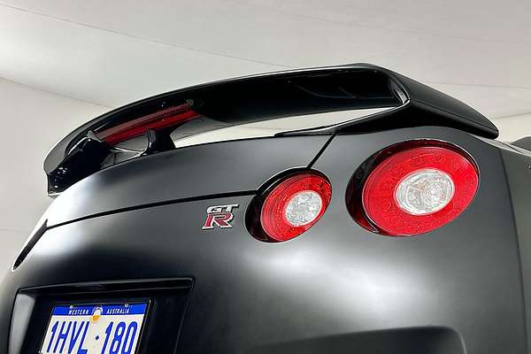2009 Nissan GT-R PREMIUM R35