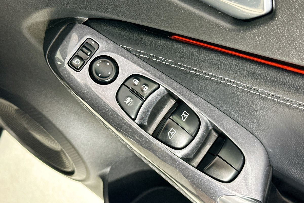 2023 Nissan JUKE ST-L F16 MY23