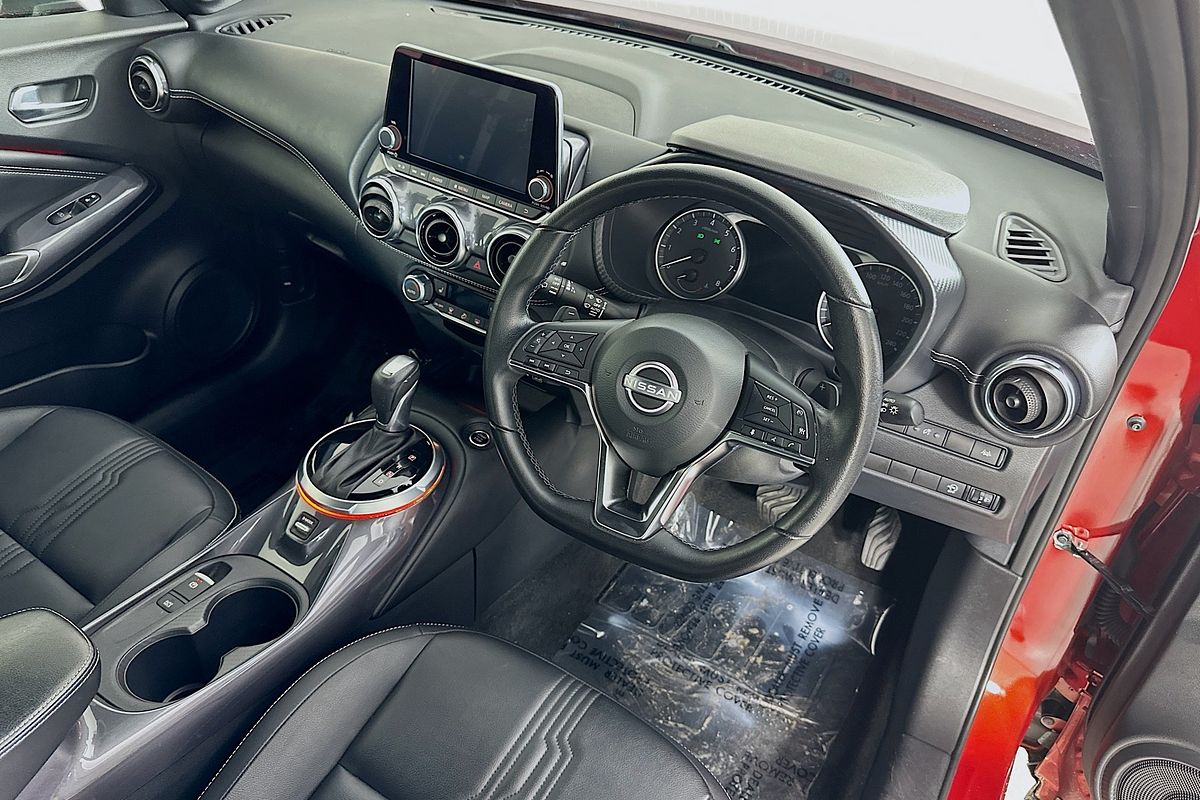 2023 Nissan JUKE ST-L F16