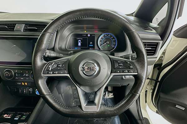 2020 Nissan LEAF ZE1