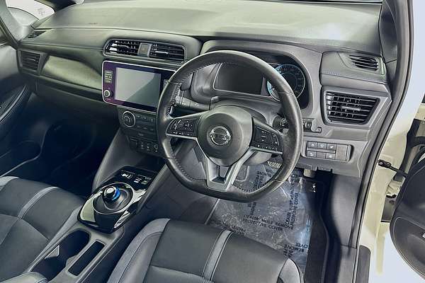 2020 Nissan LEAF ZE1