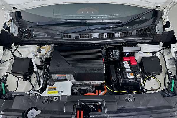 2020 Nissan LEAF ZE1