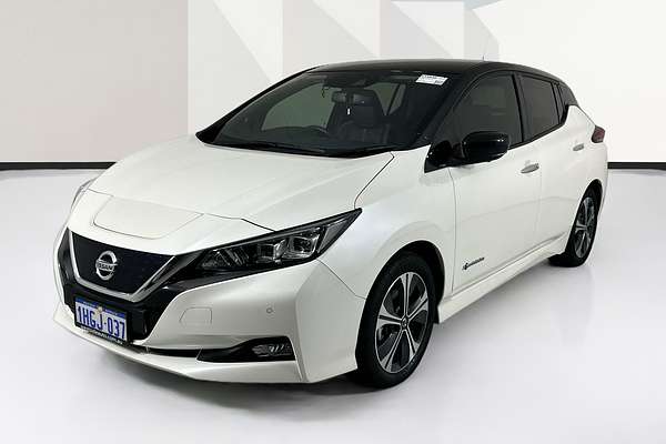 2020 Nissan LEAF ZE1