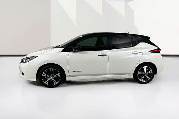 2020 Nissan LEAF ZE1