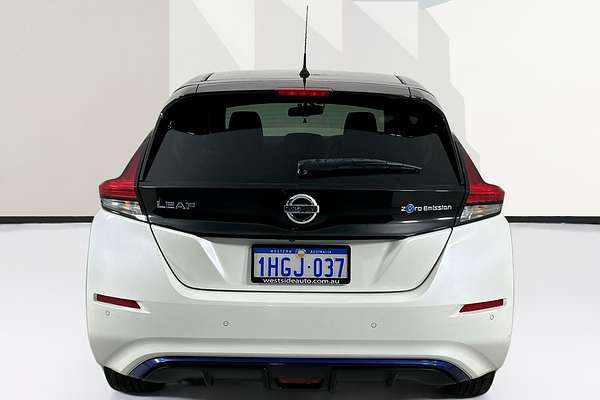 2020 Nissan LEAF ZE1