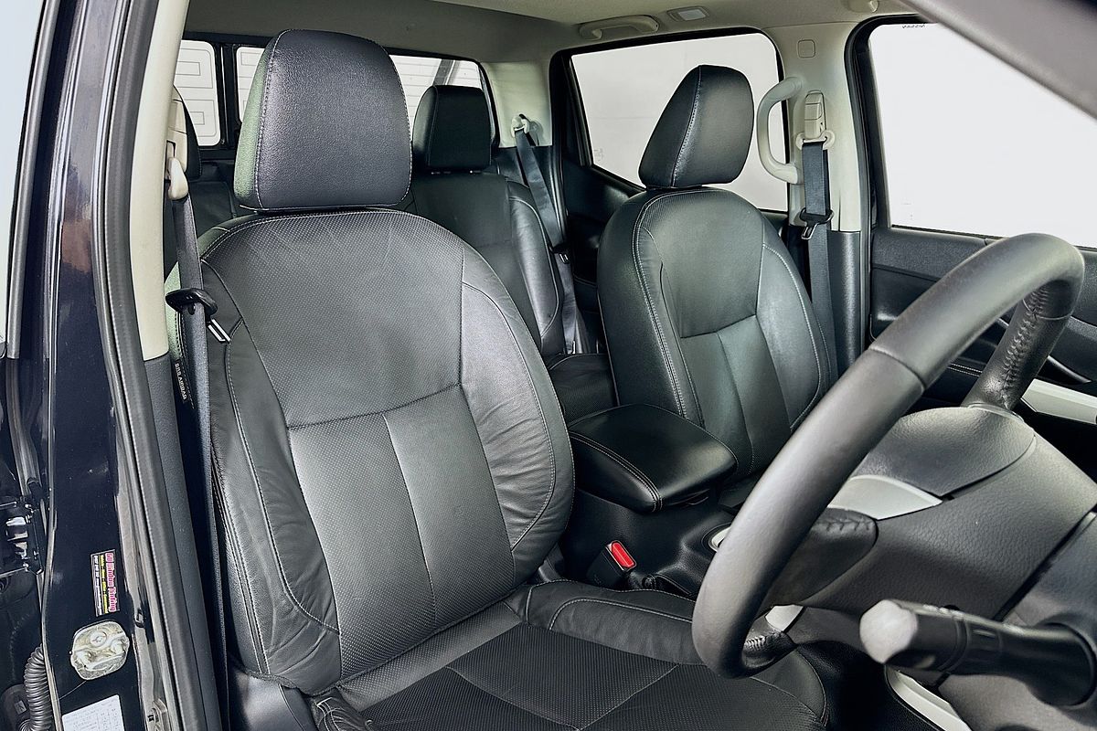 2015 Nissan NAVARA ST-X (4x4) NP300 D23 4X4