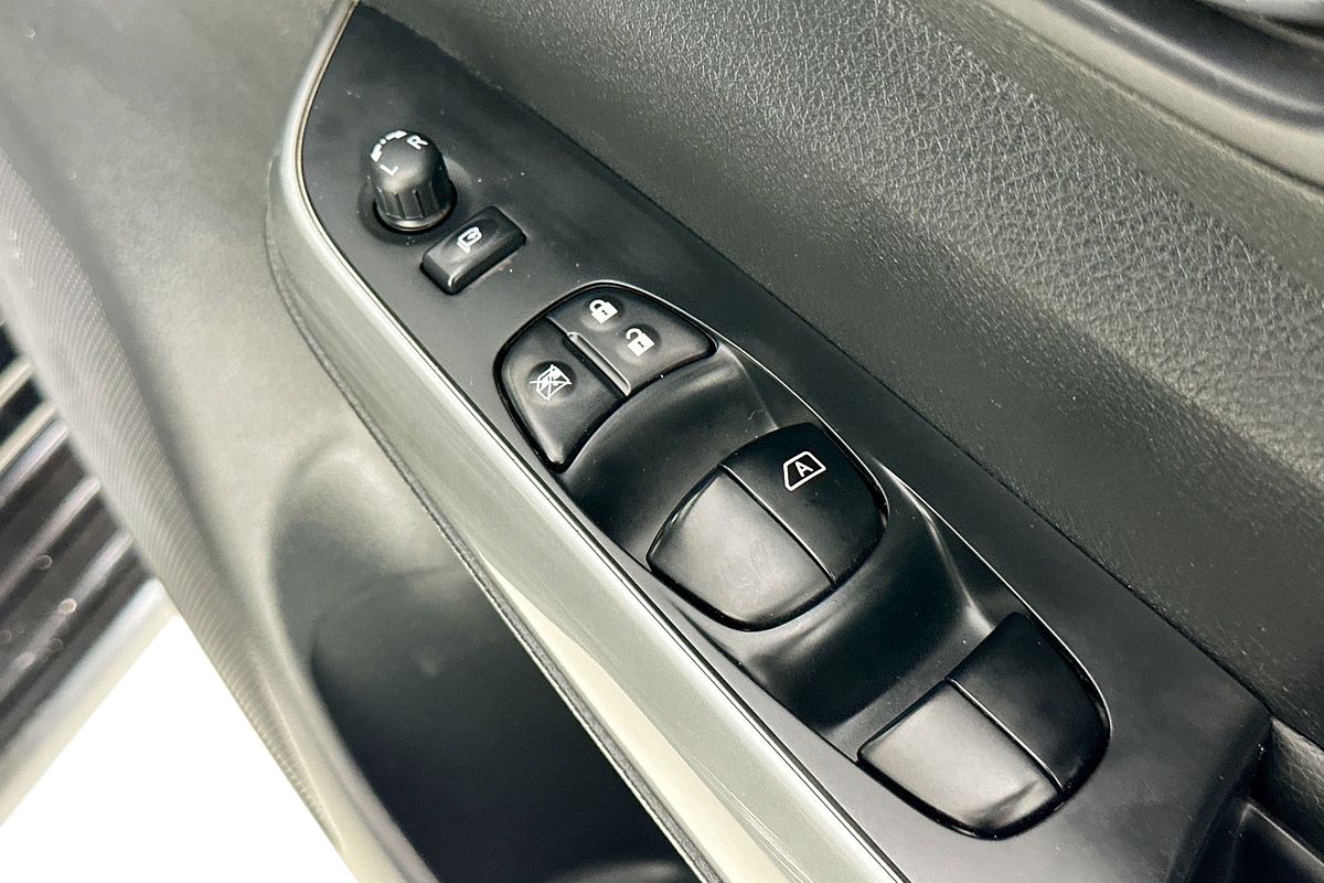 2021 Nissan NAVARA ST-X (4x4) LEATHER/NO SUNROOF D23 MY21.5 4X4