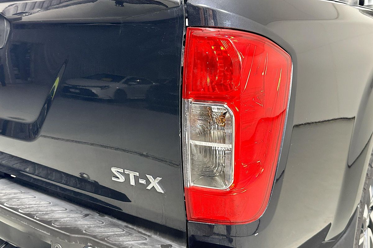 2015 Nissan NAVARA ST-X (4x4) NP300 D23 4X4