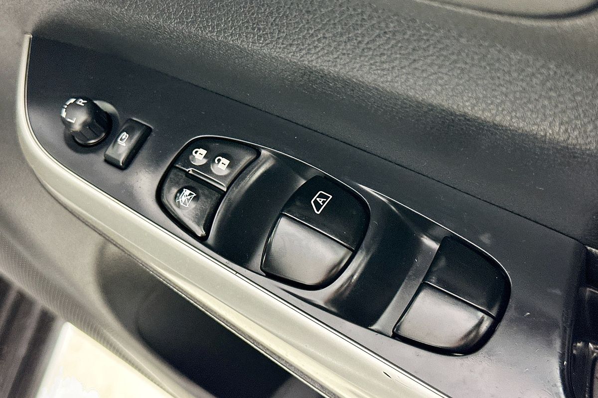 2018 Nissan NAVARA ST-X (4x4) D23 SERIES II 4X4