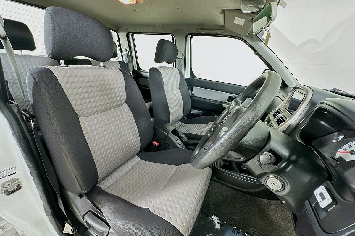 2015 Nissan NAVARA ST-R (4x4) D22 SERIES 5 4X4