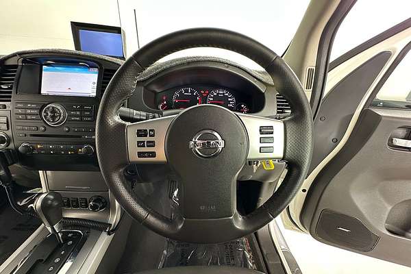 2013 Nissan NAVARA ST-X 550 (4x4) D40 MY12 4X4