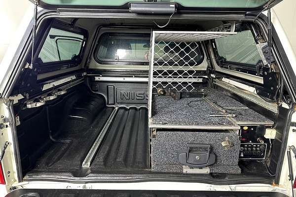 2013 Nissan NAVARA ST-X 550 (4x4) D40 MY12 4X4