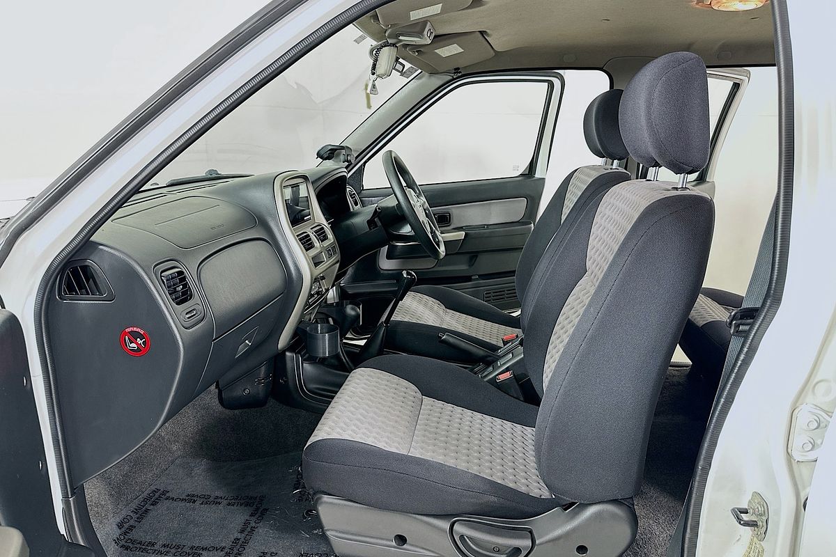 2015 Nissan NAVARA ST-R (4x4) D22 SERIES 5 4X4