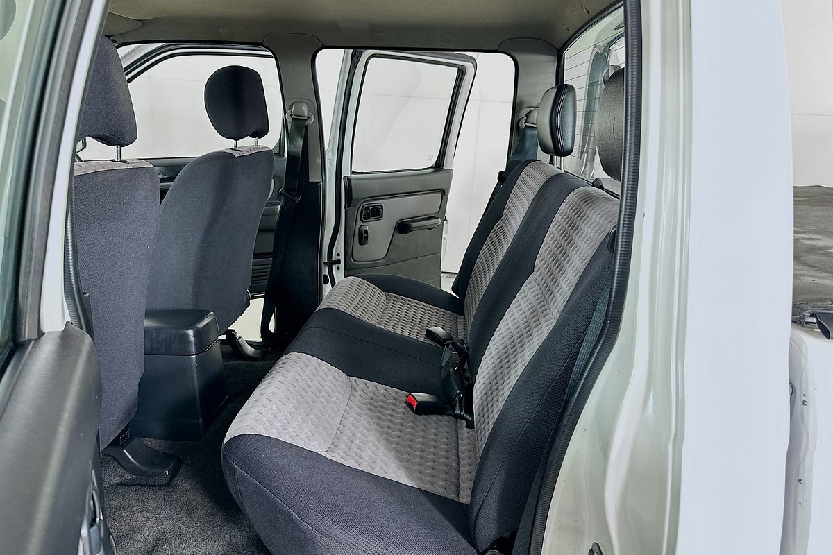 2015 Nissan NAVARA ST-R (4x4) D22 SERIES 5 4X4