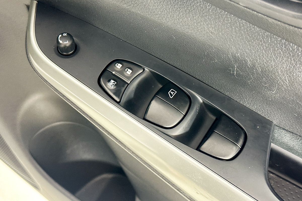 2018 Nissan NAVARA SL (4x4) D23 SERIES III MY18 4X4