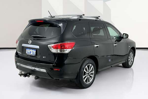 2016 Nissan Pathfinder ST R52
