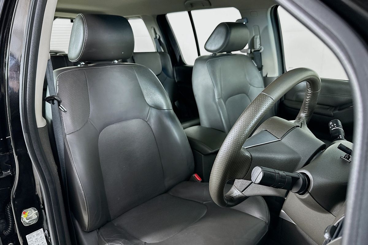 2011 Nissan PATHFINDER ST-L (4x4) R51 SERIES 4
