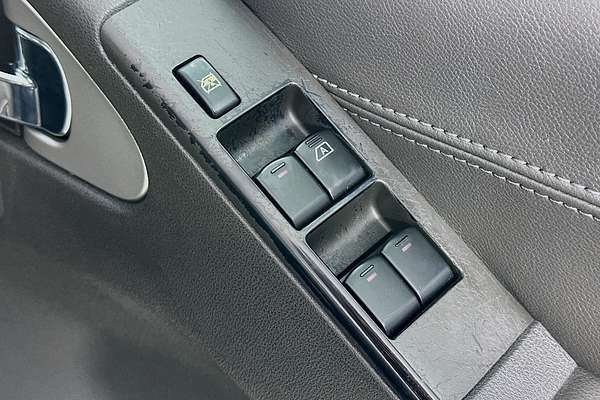 2011 Nissan PATHFINDER ST-L (4x4) R51 SERIES 4