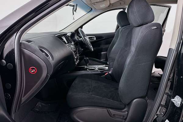 2016 Nissan Pathfinder ST R52