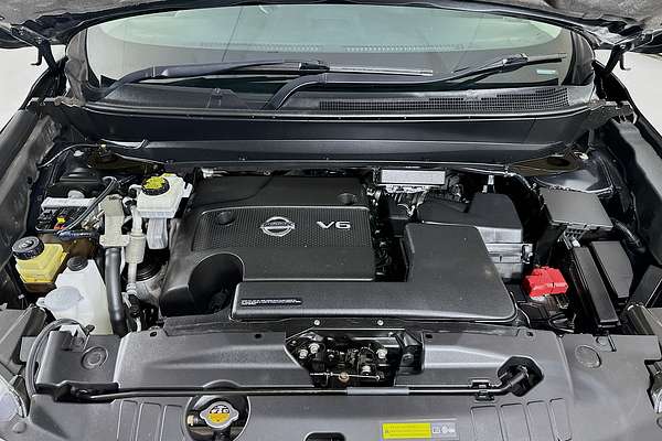 2016 Nissan Pathfinder ST R52