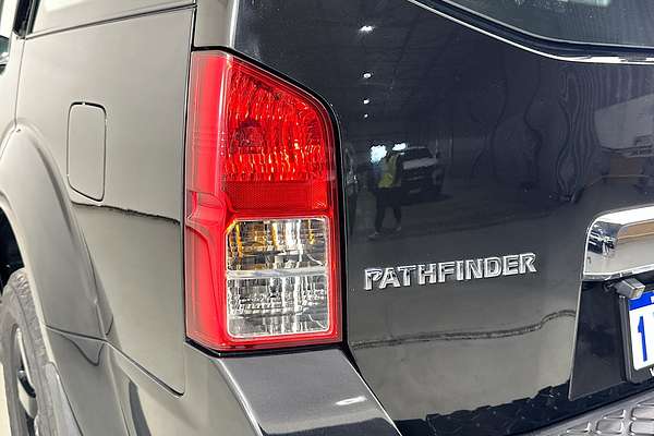 2011 Nissan PATHFINDER ST-L (4x4) R51 SERIES 4
