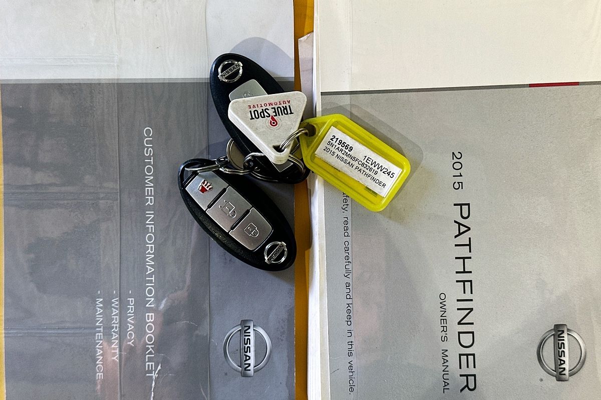 2015 Nissan PATHFINDER ST-L (4x2) R52 MY15