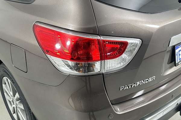 2015 Nissan PATHFINDER ST-L (4x2) R52 MY15