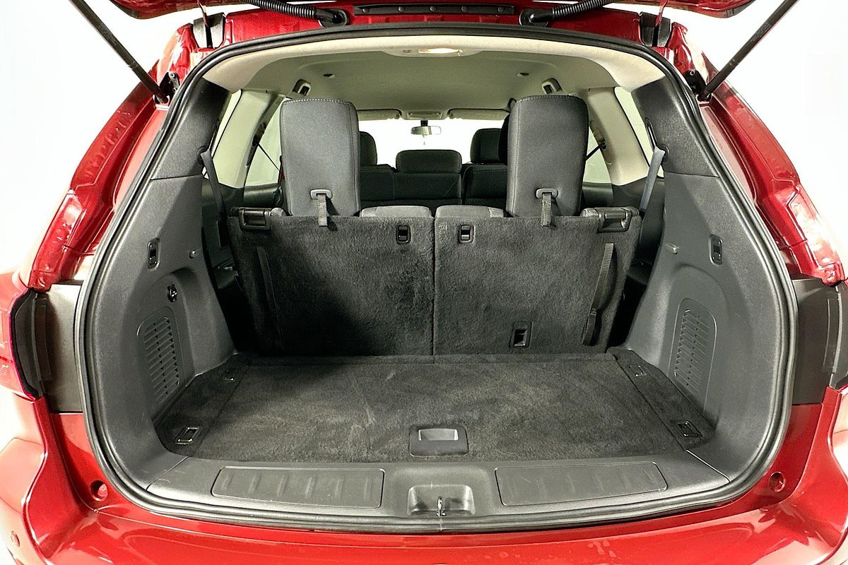 2017 Nissan PATHFINDER ST (4x2) R52 MY17 SERIES 2