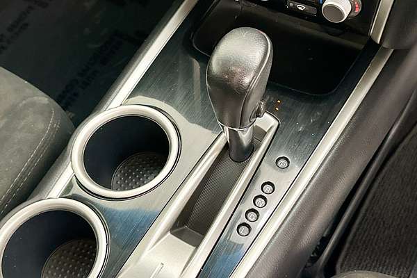 2014 Nissan PATHFINDER ST (4x2) R52