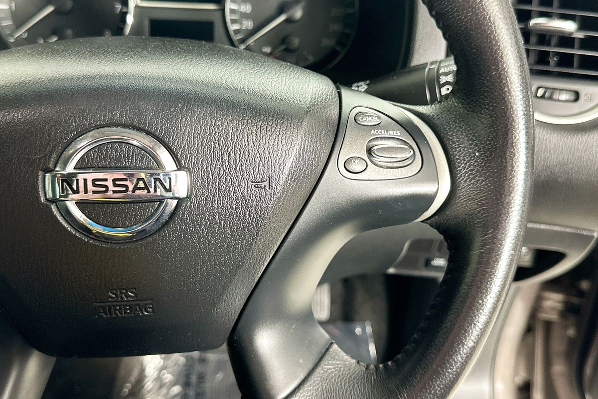 2014 Nissan PATHFINDER ST (4x2) R52