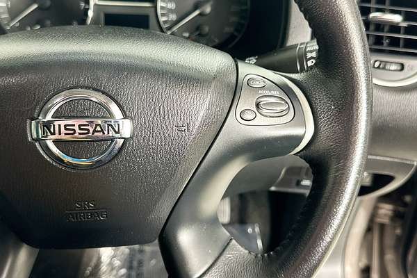 2014 Nissan PATHFINDER ST (4x2) R52