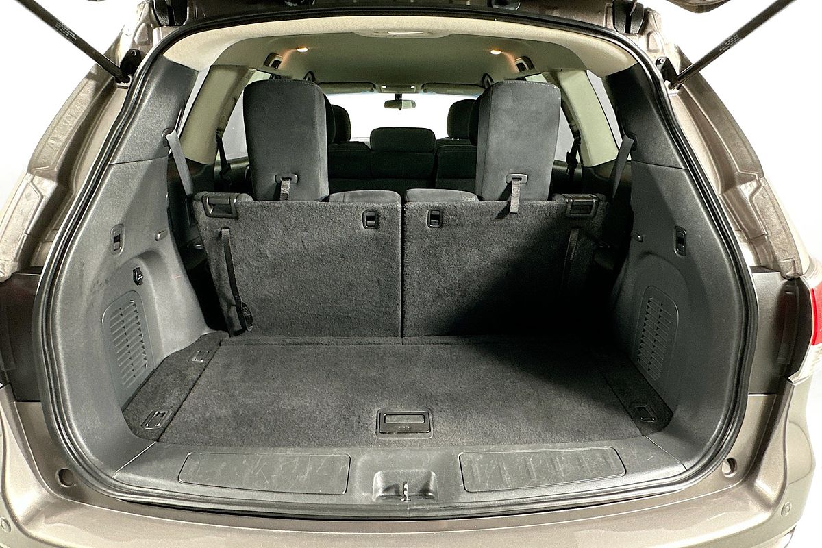 2014 Nissan PATHFINDER ST (4x2) R52