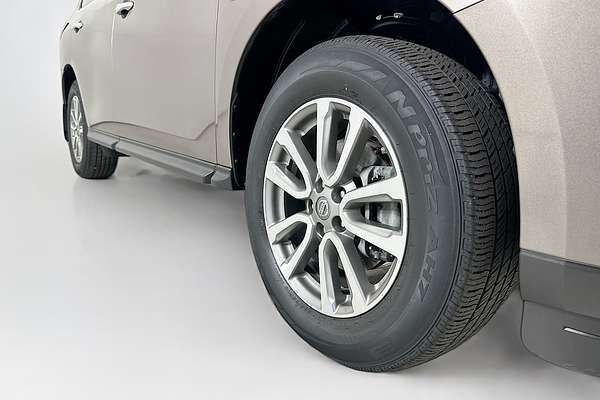 2014 Nissan PATHFINDER ST (4x2) R52