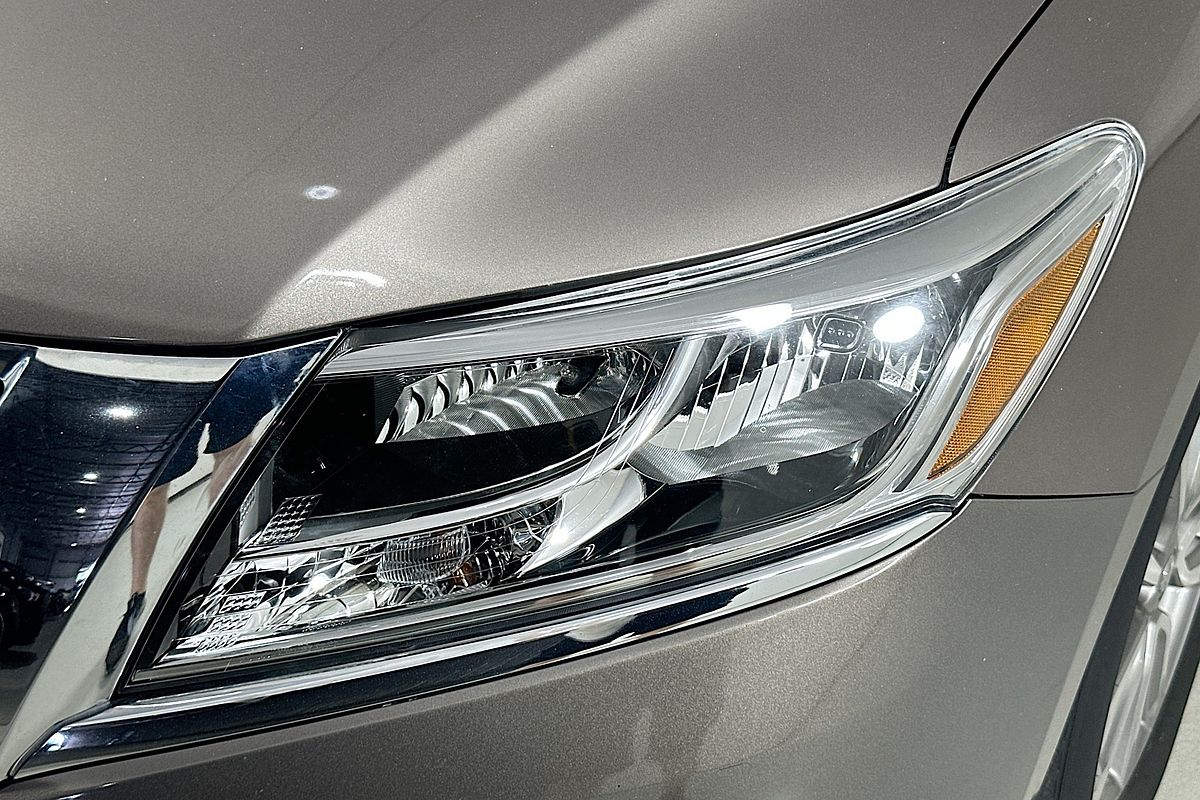 2014 Nissan PATHFINDER ST (4x2) R52