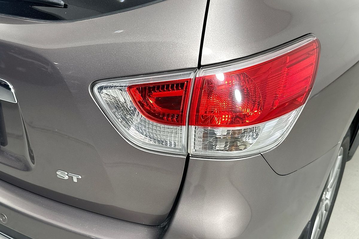 2014 Nissan PATHFINDER ST (4x2) R52