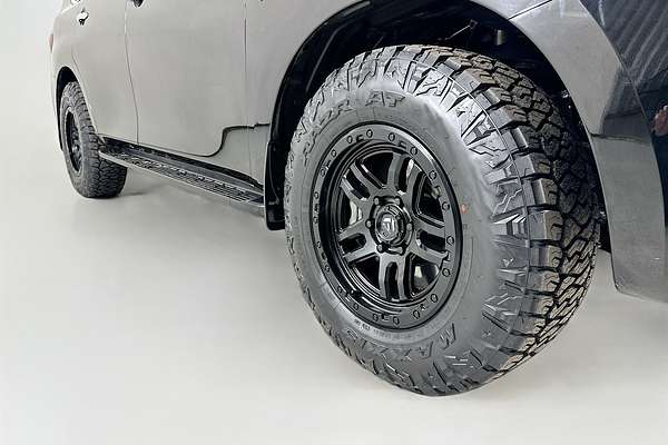 2023 Nissan PATROL Ti Y62