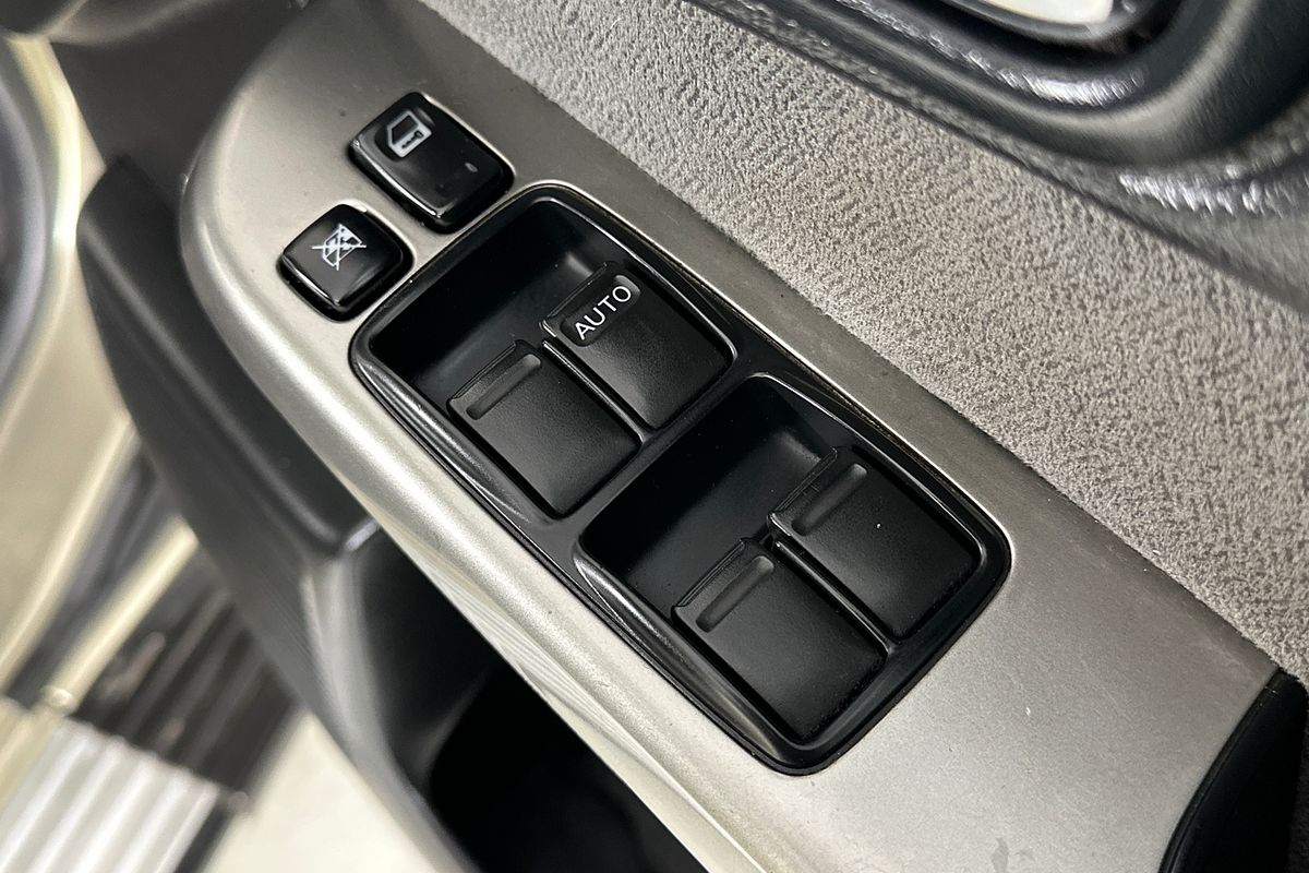 2011 Nissan PATROL ST (4x4) GU VII