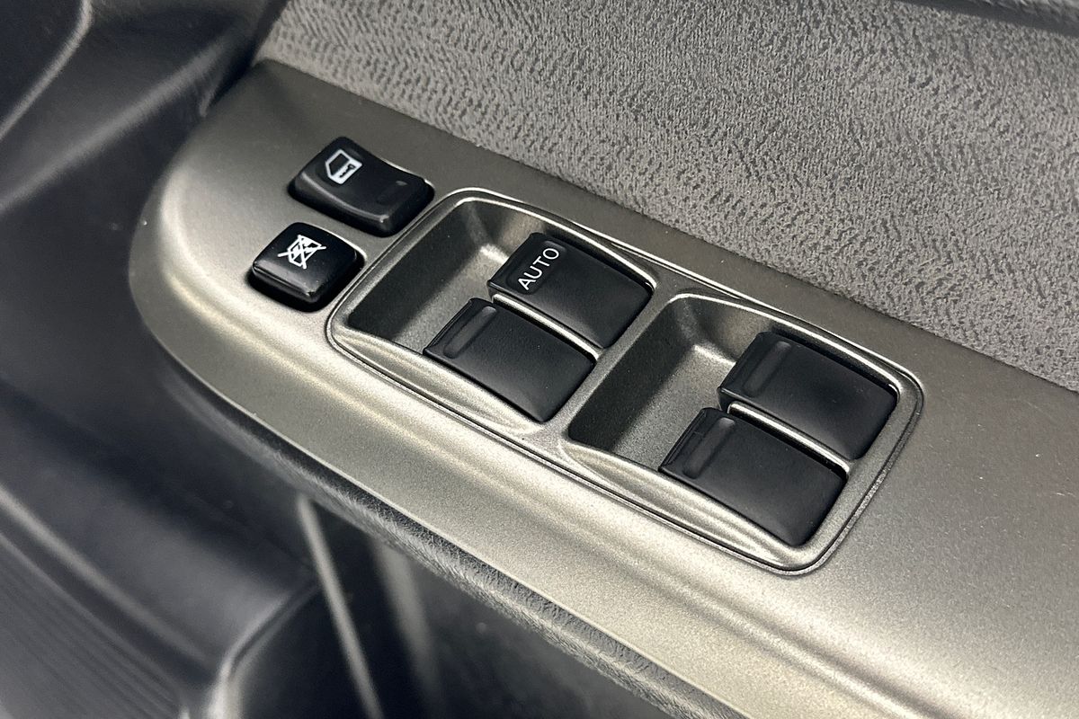 2014 Nissan PATROL ST (4x4) GU SERIES 9