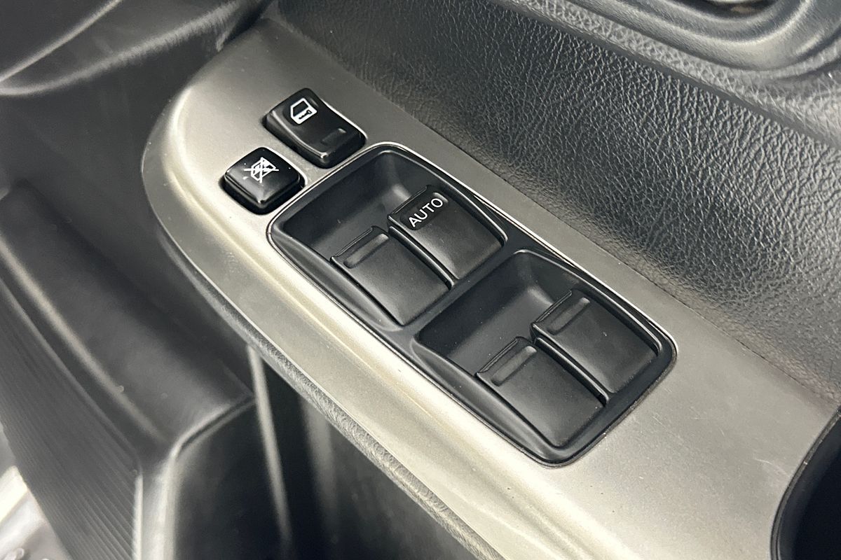 2015 Nissan PATROL ST (4x4) GU SERIES 9